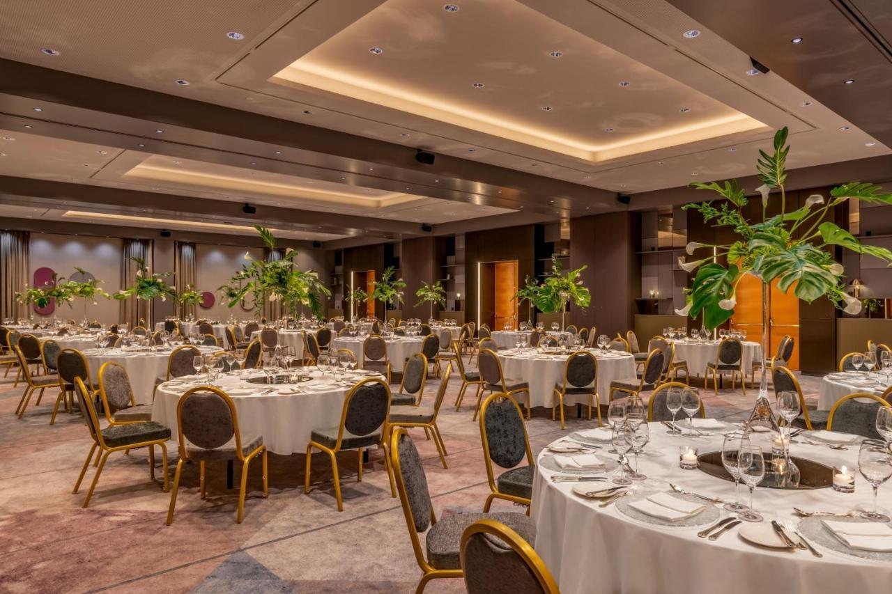 ウィーン マリオット ホテル エクステリア 写真 The ballroom at the InterContinental London The O2