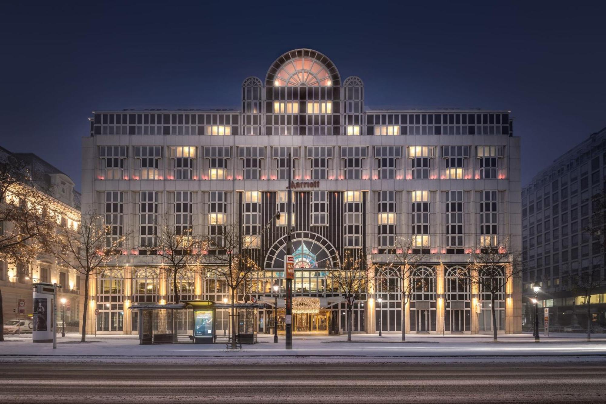ウィーン マリオット ホテル エクステリア 写真 The InterContinental Berlin